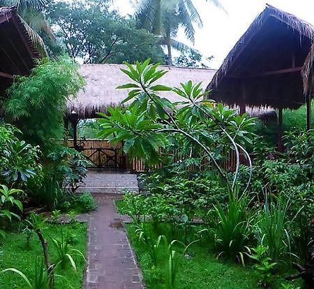 Shibui Garden Bungalows And Restaurant Tanjung  Exterior foto